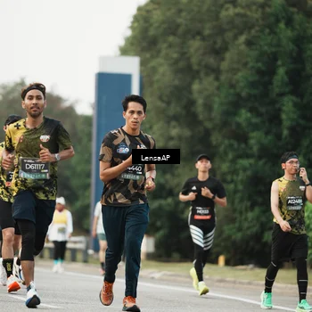 Runner Photo 6206296