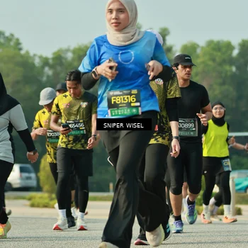Runner Photo 6206315