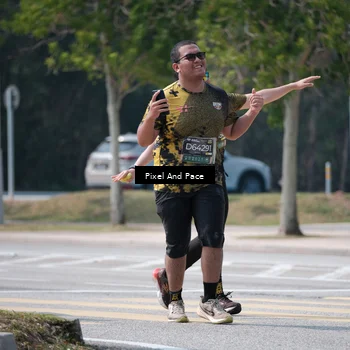 Runner Photo 6206345