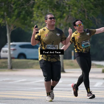 Runner Photo 6206391