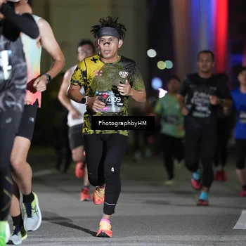 Runner Photo 6206474