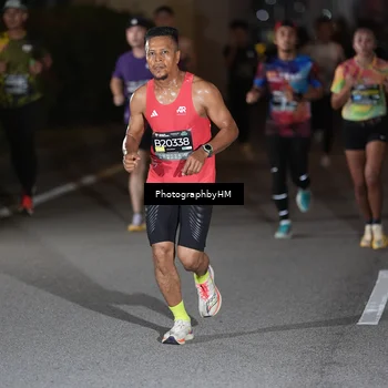 Runner Photo 6206527
