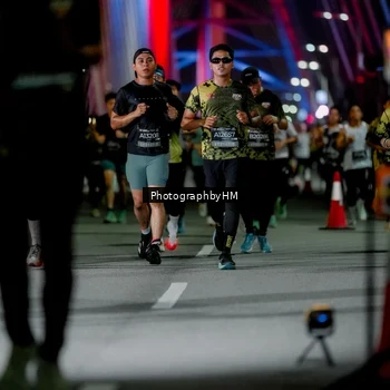 Runner Photo 6206549