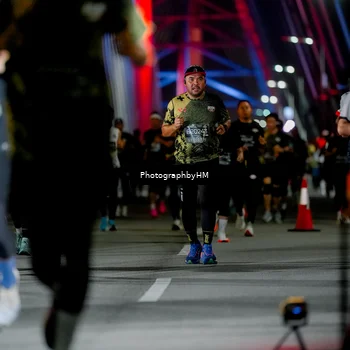 Runner Photo 6206578