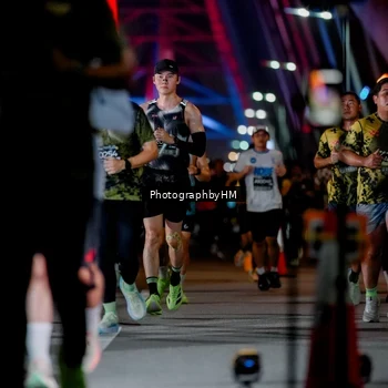 Runner Photo 6206863