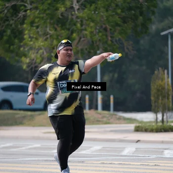 Runner Photo 6206878