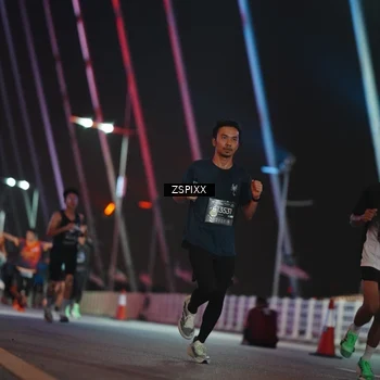 Runner Photo 6206940