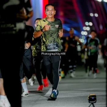 Runner Photo 6207000