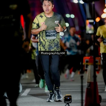 Runner Photo 6207011