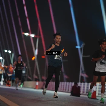 Runner Photo 6207050