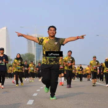 Runner Photo 6207058