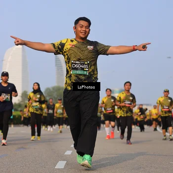 Runner Photo 6207086