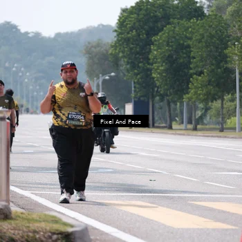 Runner Photo 6207093