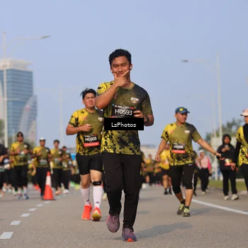 Runner Photo 6207122
