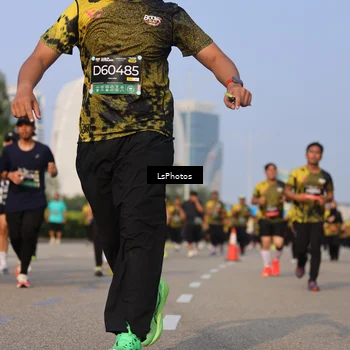 Runner Photo 6207147