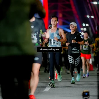 Runner Photo 6207258