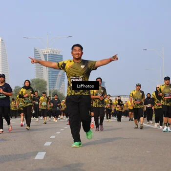 Runner Photo 6207317