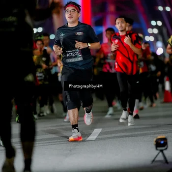Runner Photo 6207398