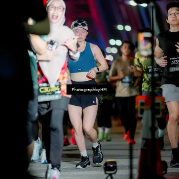 Runner Photo 6207400
