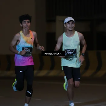 Runner Photo 6207722