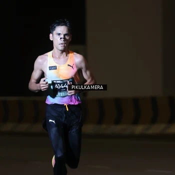 Runner Photo 6207772