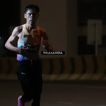 Runner Photo 6207799