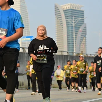 Runner Photo 6207857