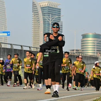 Runner Photo 6207898