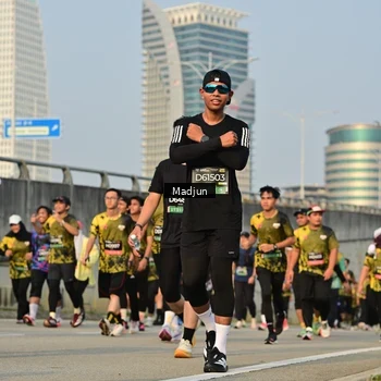 Runner Photo 6207912
