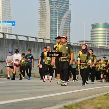 Runner Photo 6207963