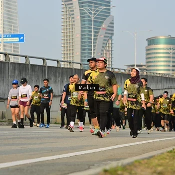 Runner Photo 6207979