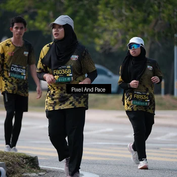 Runner Photo 6207990