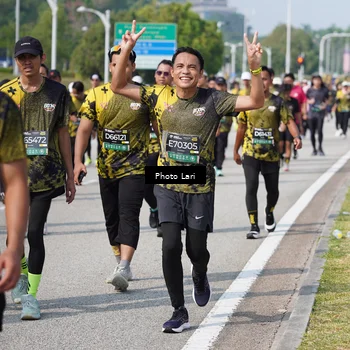 Runner Photo 6208023