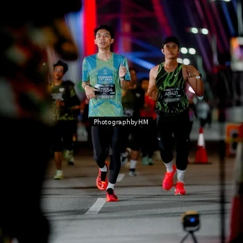 Runner Photo 6208040