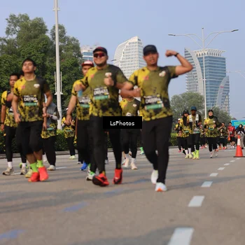 Runner Photo 6208042