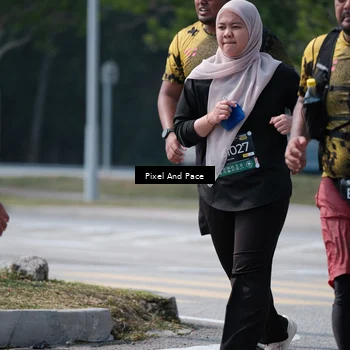 Runner Photo 6208067
