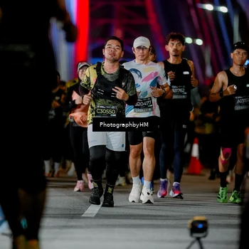 Runner Photo 6208128