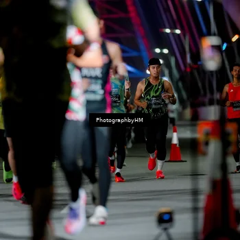 Runner Photo 6208196