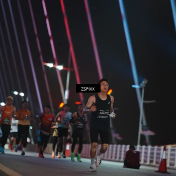 Runner Photo 6208299