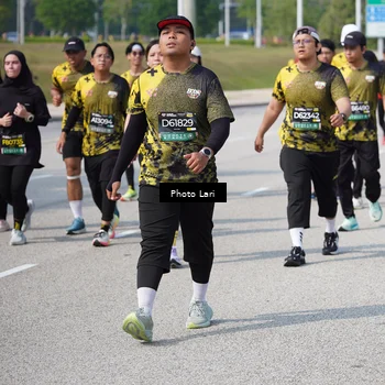 Runner Photo 6208300