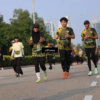 Runner Photo 6208748
