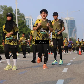 Runner Photo 6208800