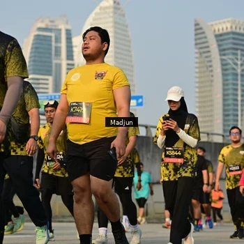 Runner Photo 6208862
