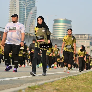 Runner Photo 6209004