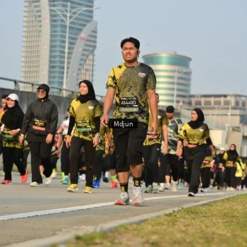 Runner Photo 6209056