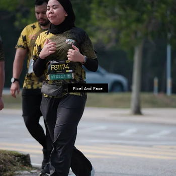 Runner Photo 6209063