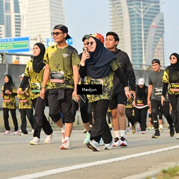 Runner Photo 6209083