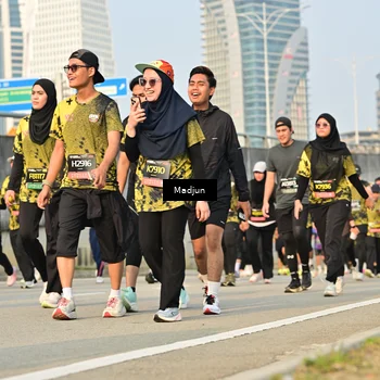 Runner Photo 6209098