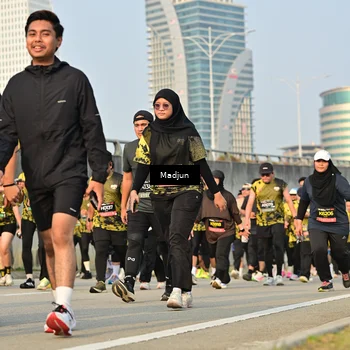 Runner Photo 6209103