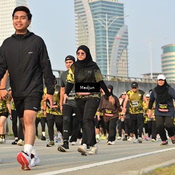 Runner Photo 6209105